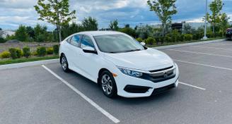 Honda Civic 2017 — Options de location de voitures à Québec, QC
