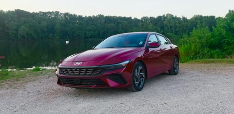 Hyundai Elantra 2025