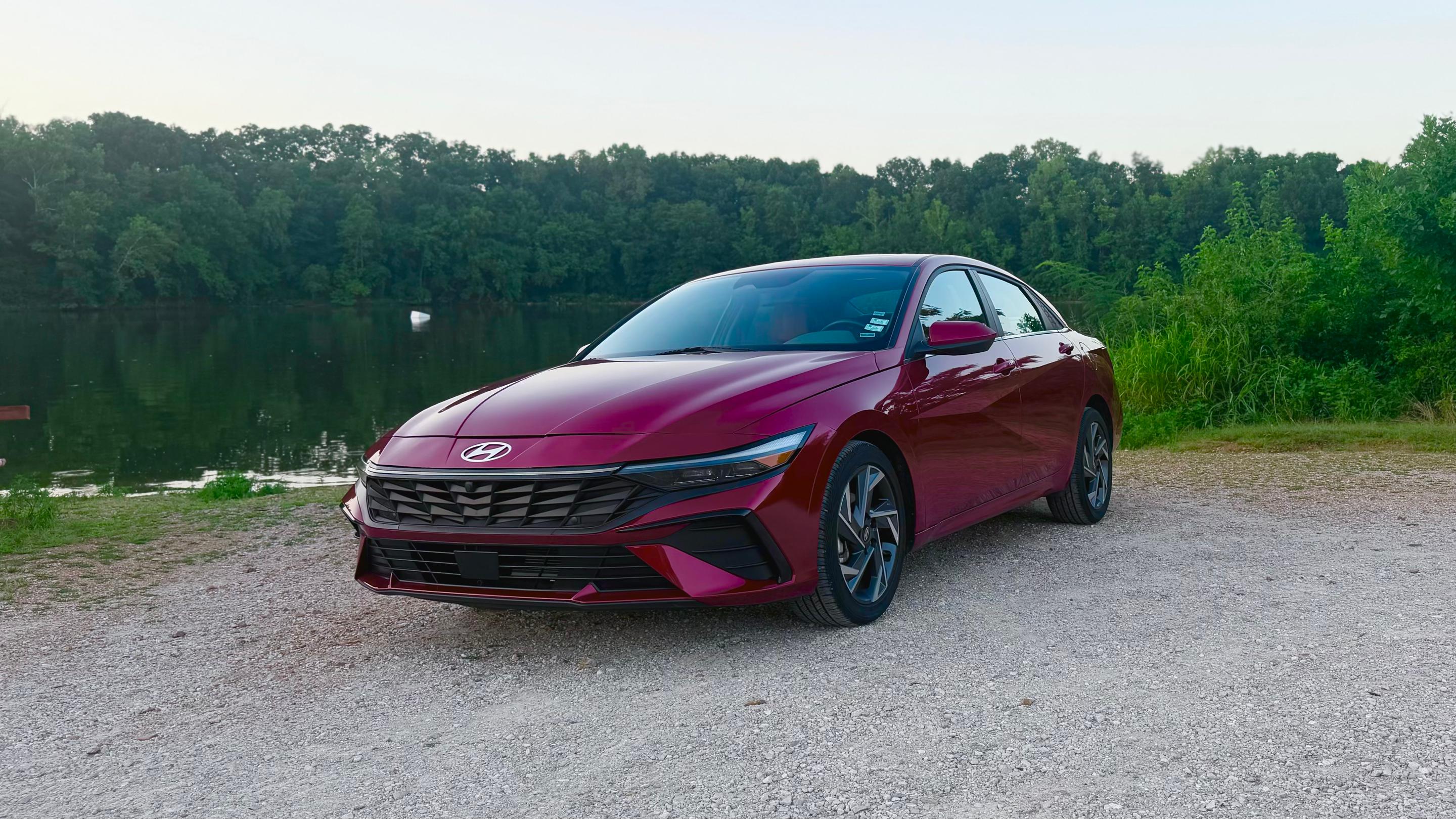 Hyundai Elantra 2025 in Ballwin, MO