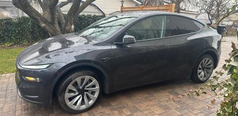 Tesla Model Y 2026