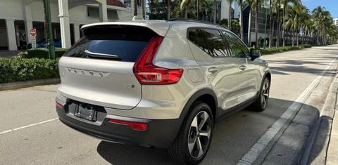 Volvo XC40 2024