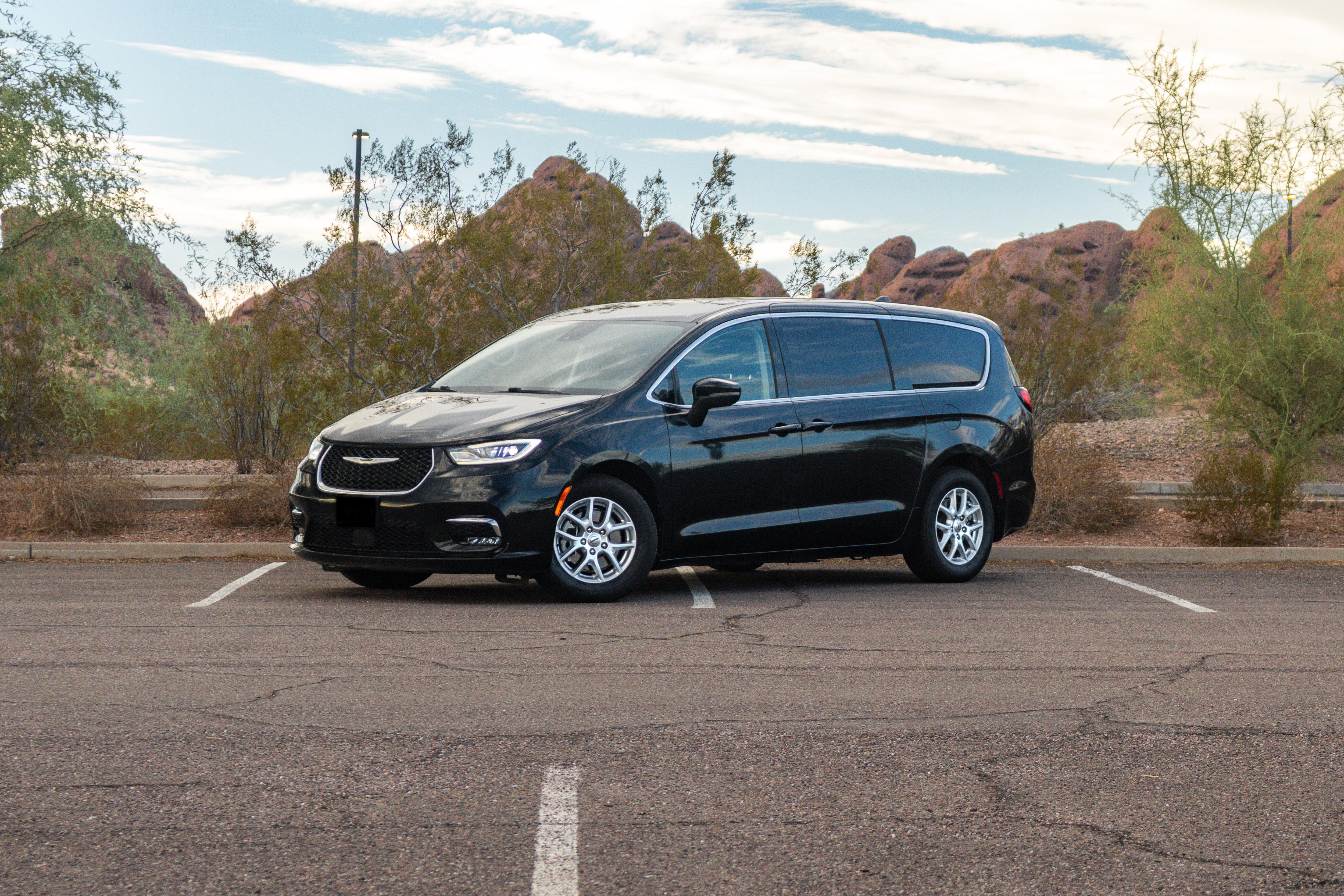 Chrysler Pacifica 2023 in Phoenix, AZ