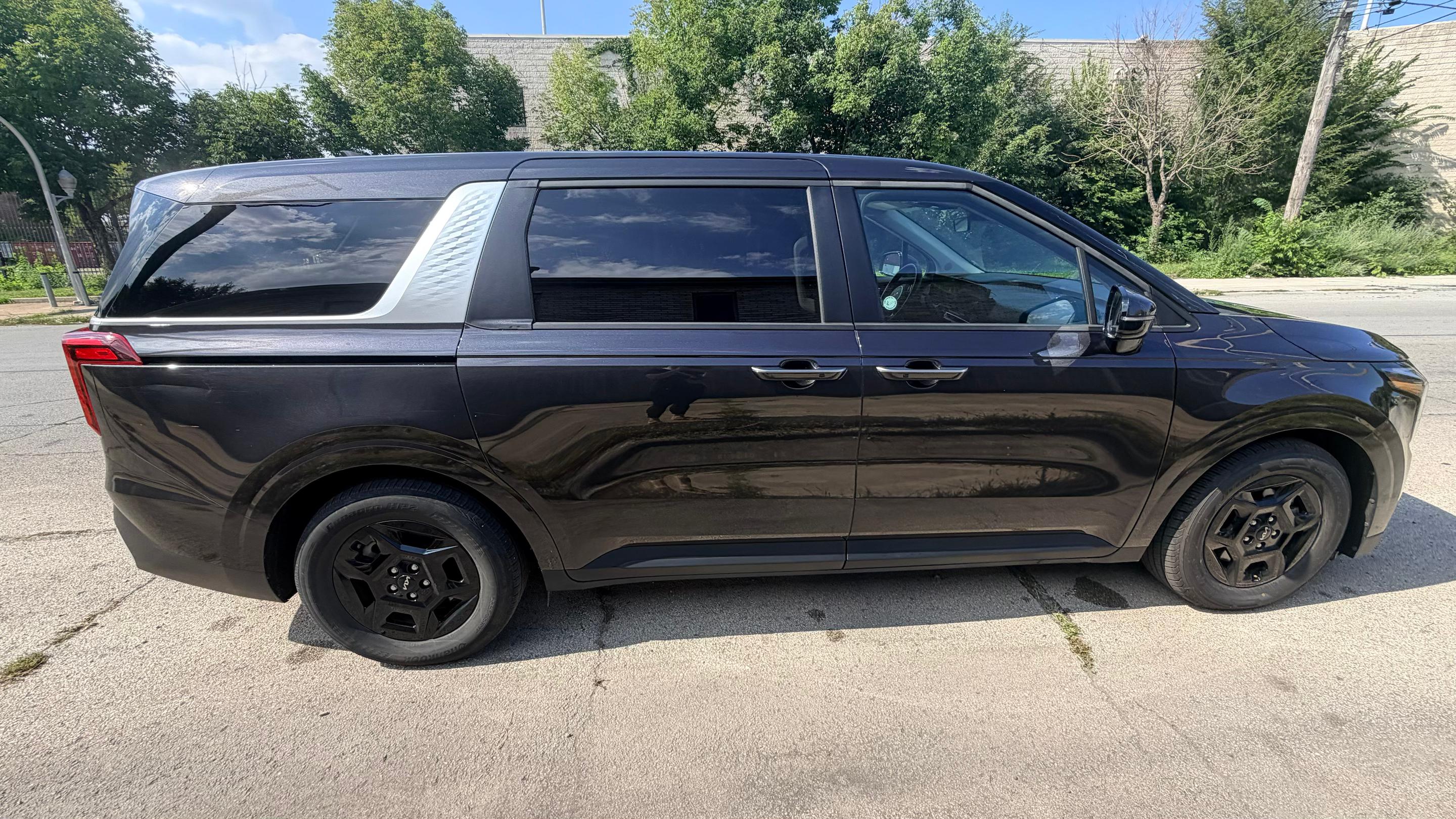 Kia Carnival 2025 in Chicago, IL