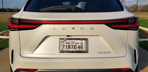 Lexus NX 2025