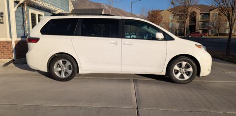 Toyota Sienna 2016