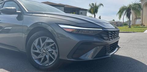 Hyundai Elantra Hybrid 2024