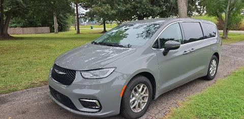 Chrysler Pacifica 2023