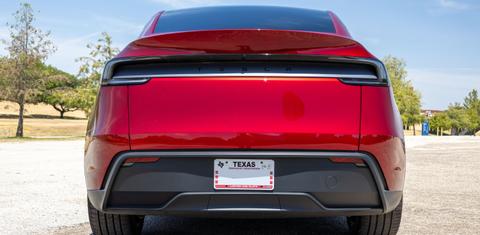 Tesla Model Y 2026