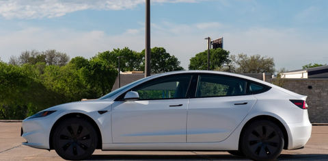 Tesla Model 3 2024