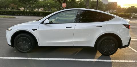 Tesla Model Y 2026
