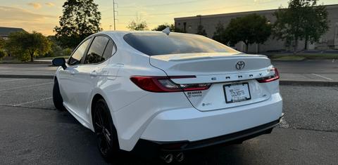 Toyota Camry Hybrid 2025