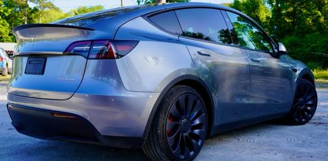 Tesla Model Y 2025