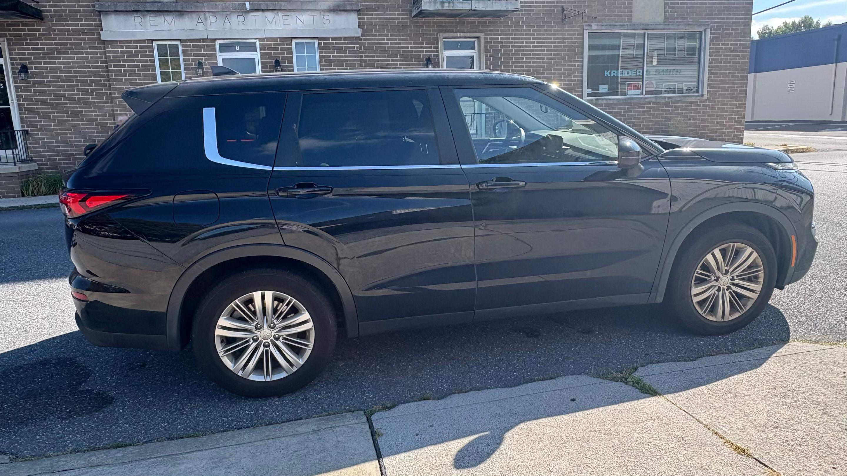 Mitsubishi Outlander 2023 in 