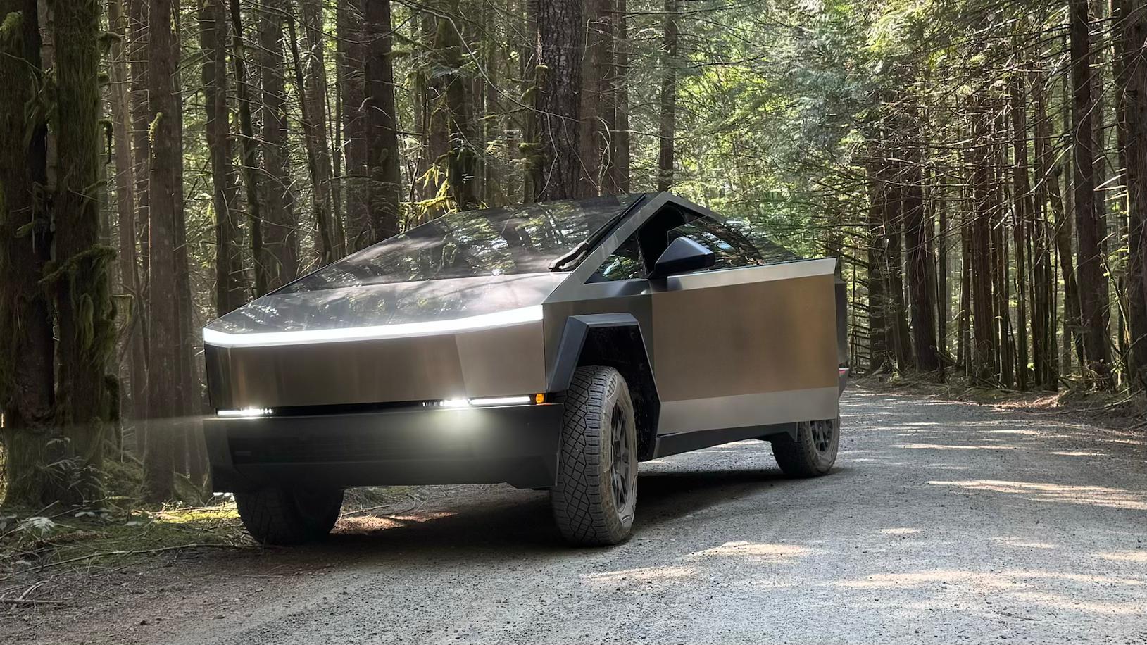 Tesla Cybertruck 2024 in Sammamish, WA