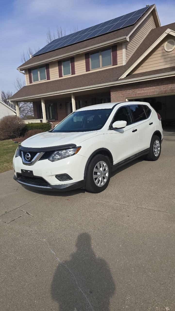 Nissan Rogue 2016 in West Des Moines, IA