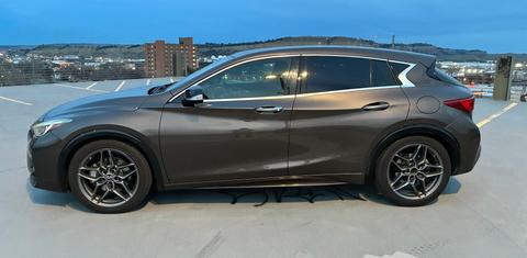 INFINITI QX30 2017