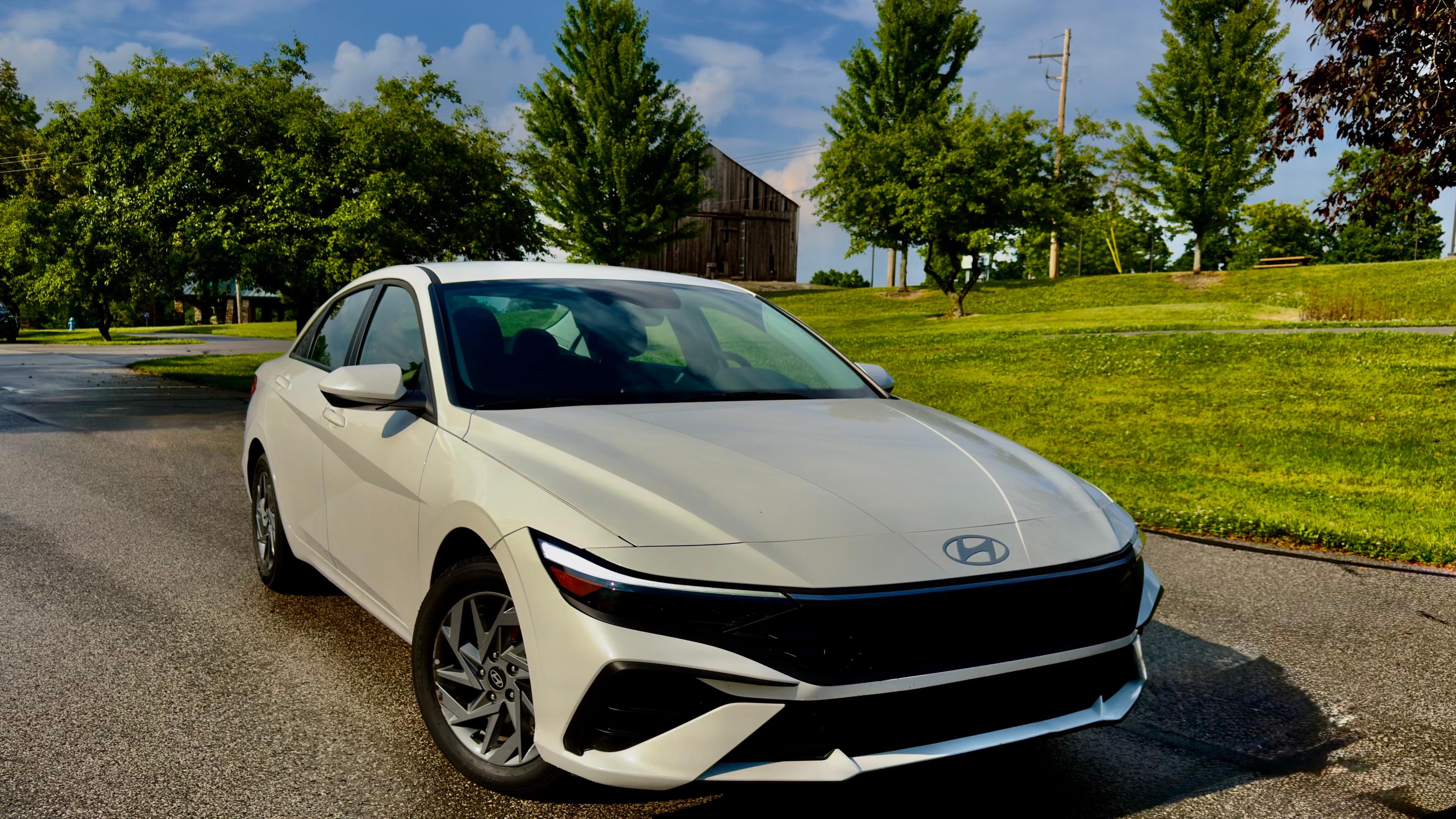 Hyundai Elantra Hybrid 2026 in Pittsburgh, PA