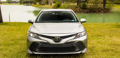 Toyota Camry 2019