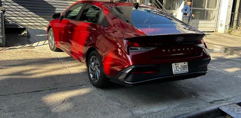 Hyundai Elantra 2024