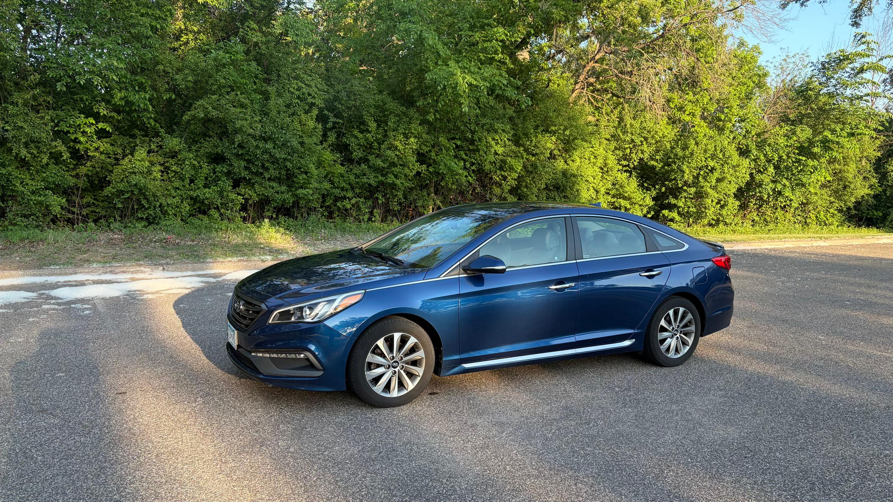 Hyundai Sonata 2015 in Bloomington, MN