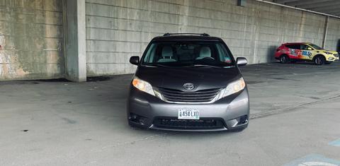 Toyota Sienna 2015