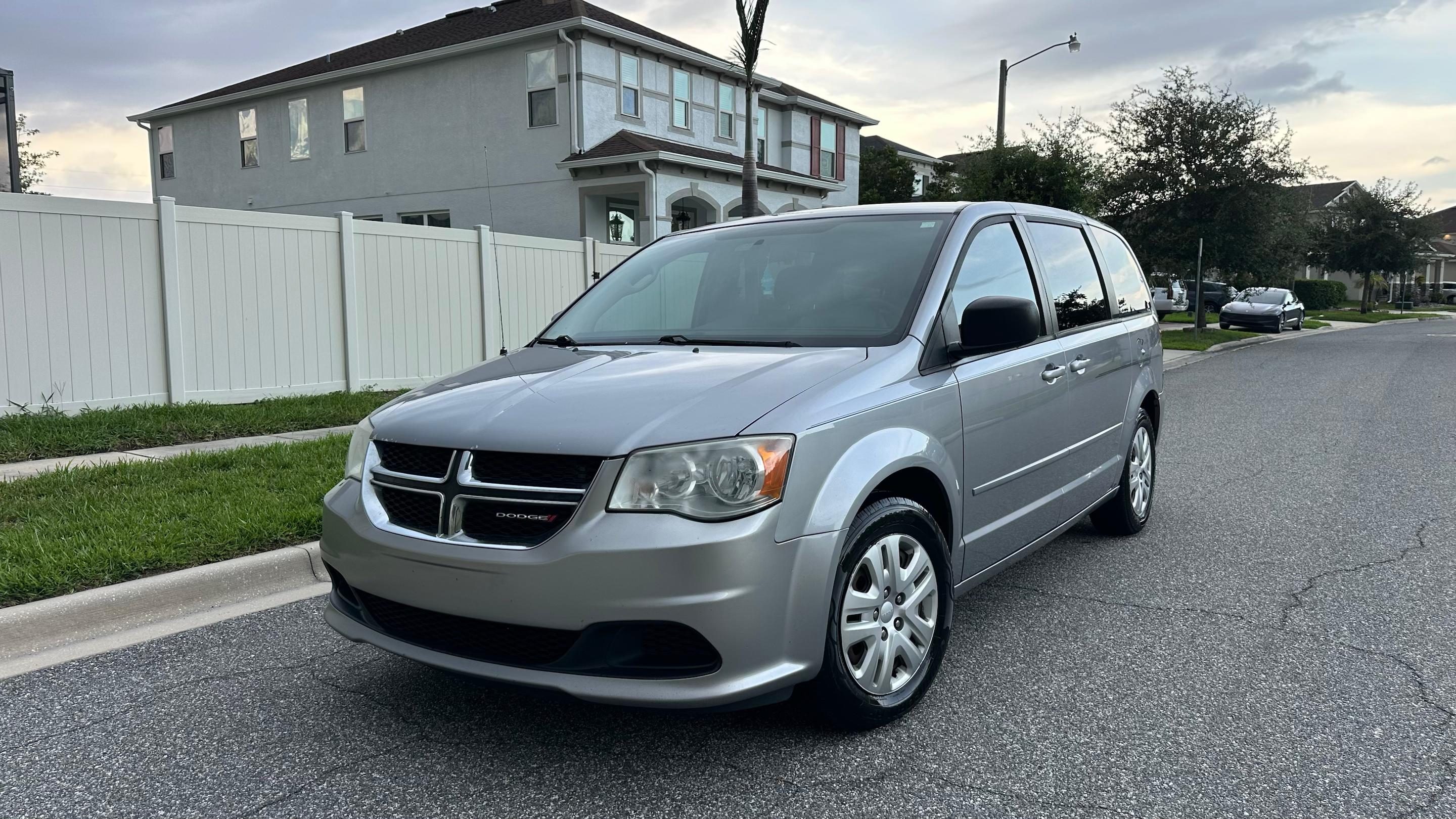 Dodge Grand Caravan 2017 in Kissimmee, FL
