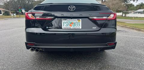 Toyota Camry Hybrid 2026