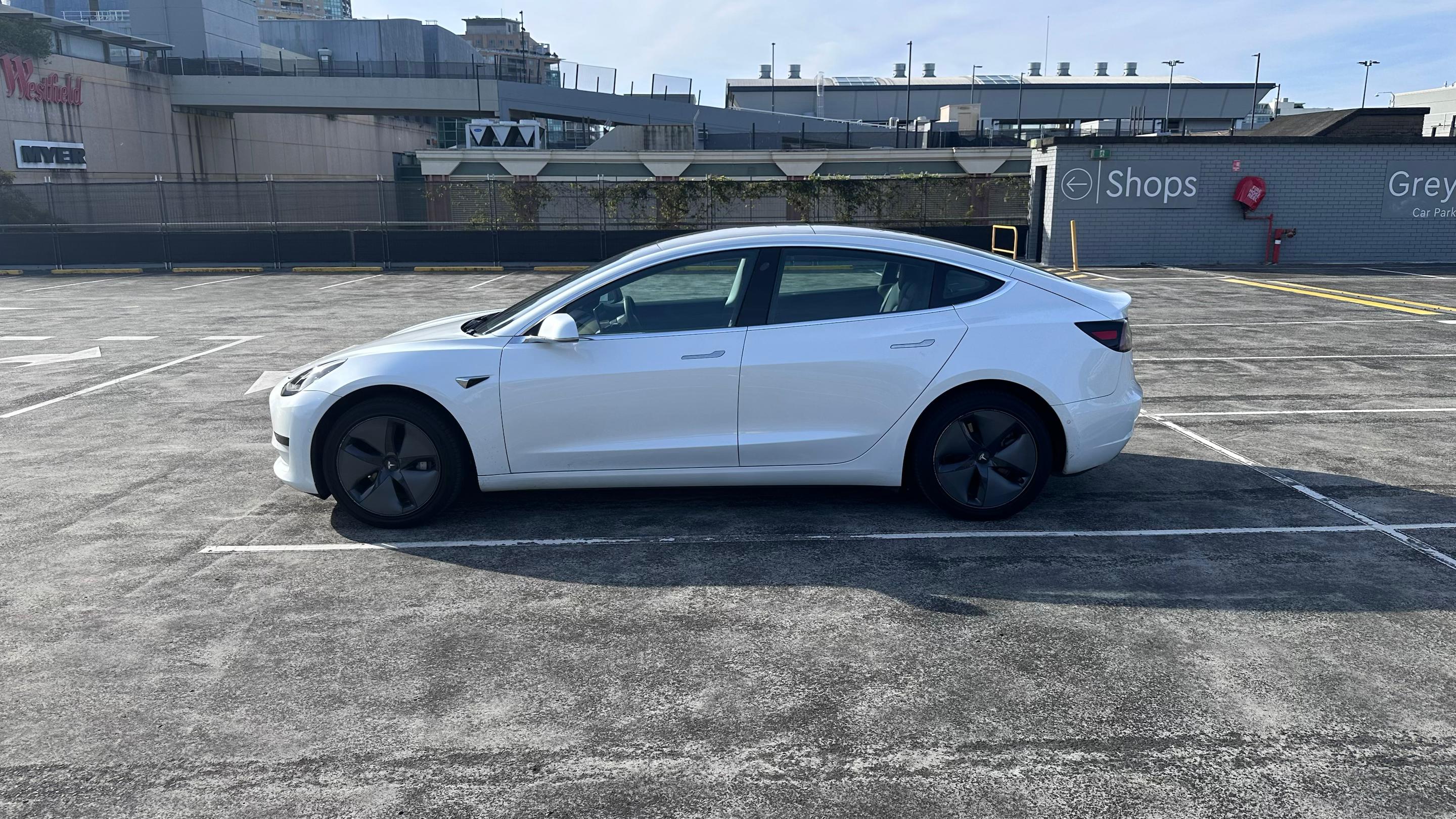 Tesla MODEL 3 2019 in Killara