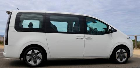 Hyundai STARIA 2025