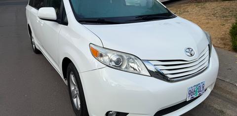 Toyota Sienna 2017