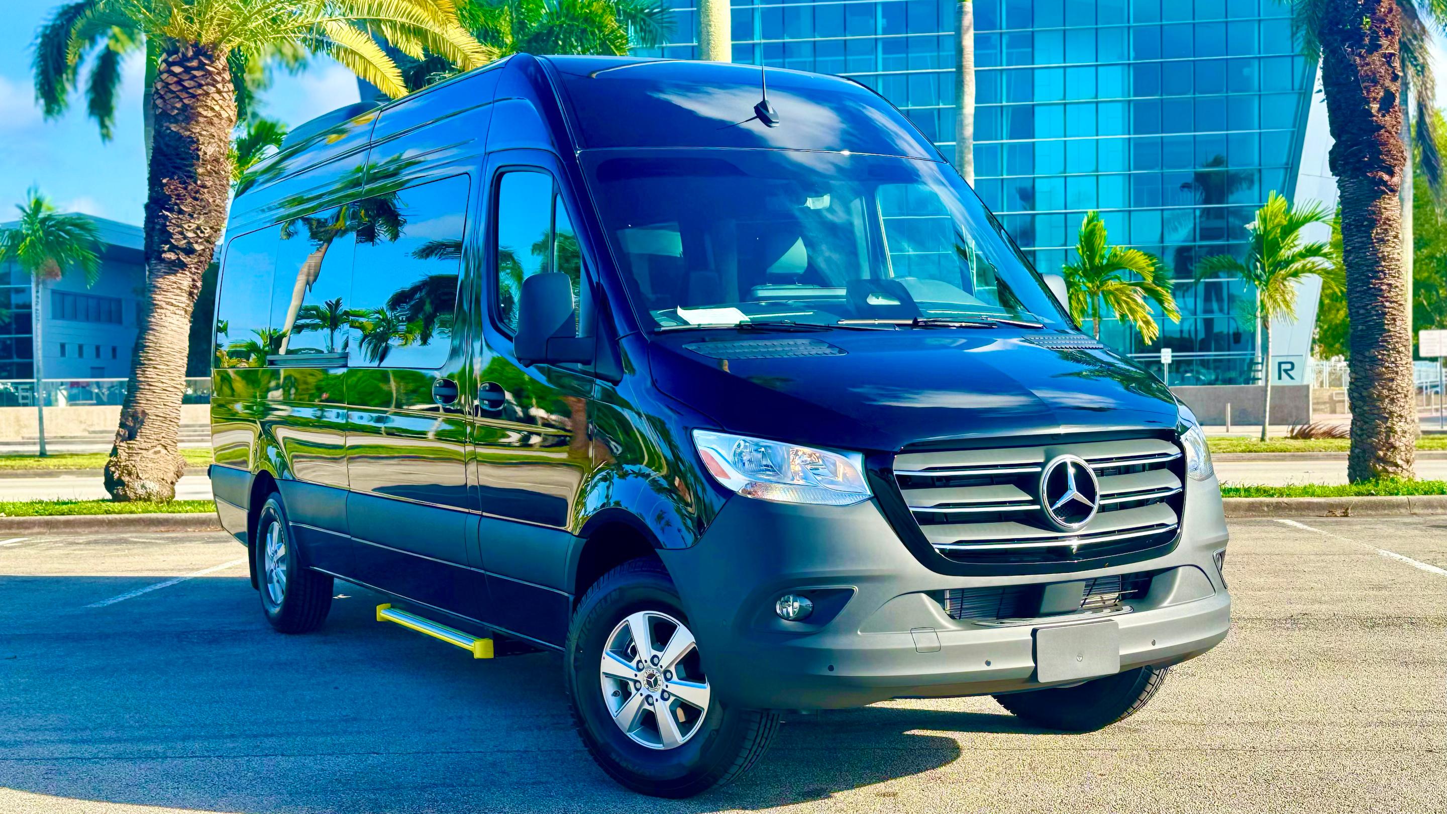 Mercedes-Benz Sprinter 2025 in Miami, FL