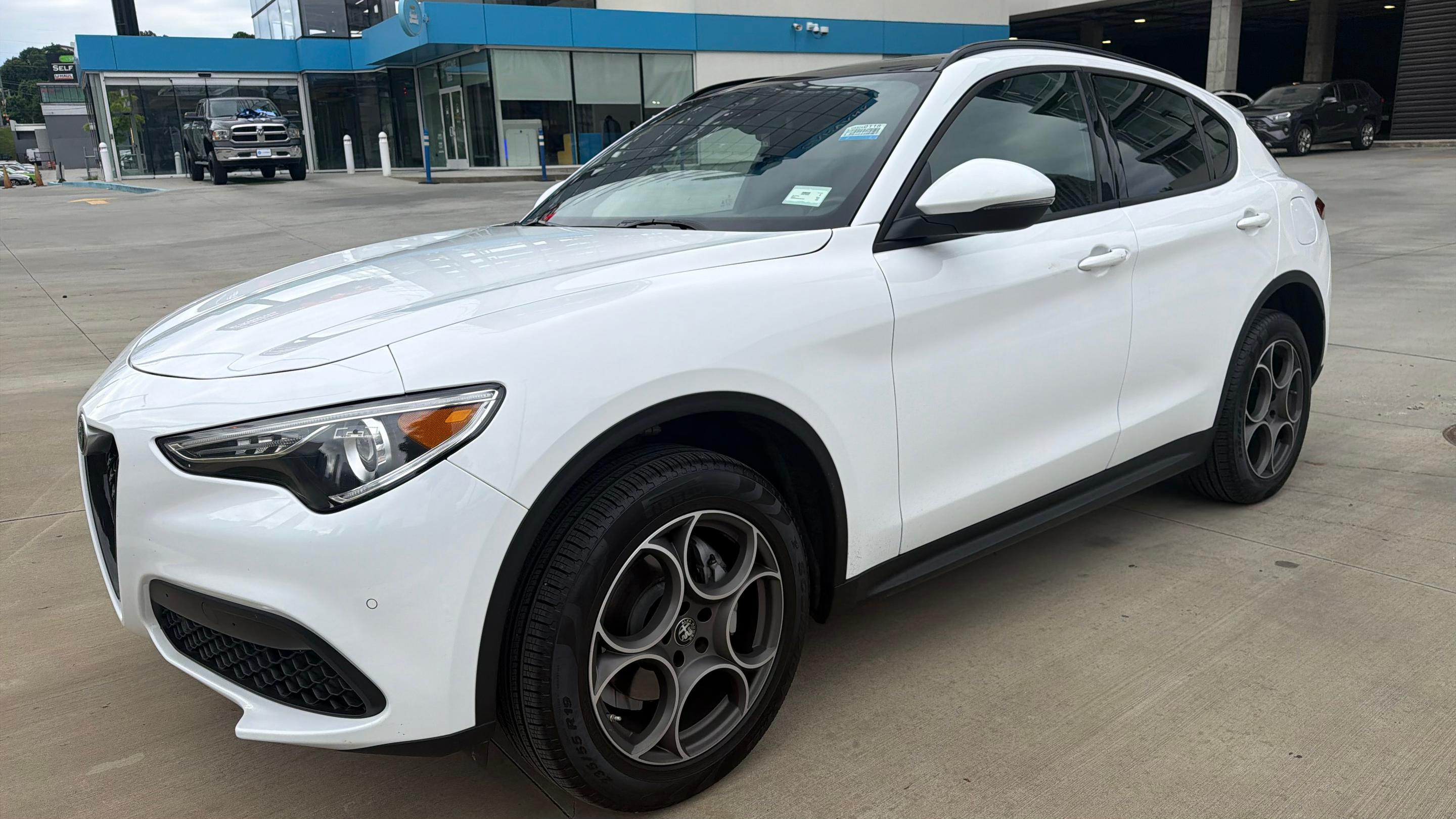 Alfa Romeo Stelvio 2022 in 