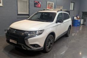 Mitsubishi OUTLANDER 2018 in Chippendale