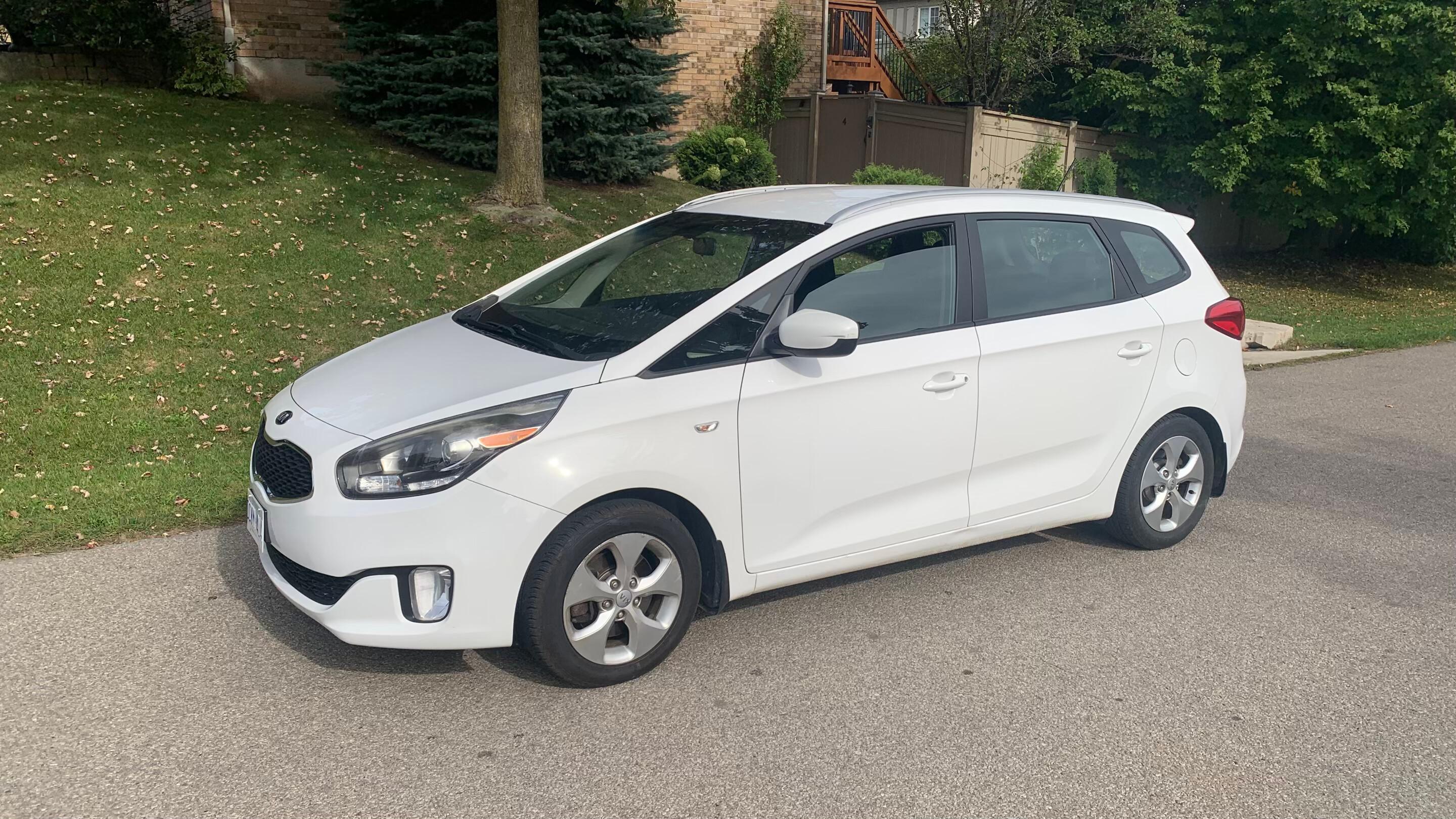 Kia Rondo 2015 à Brampton, ON