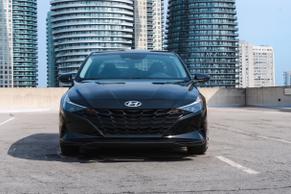 Hyundai Elantra 2022 in Toronto