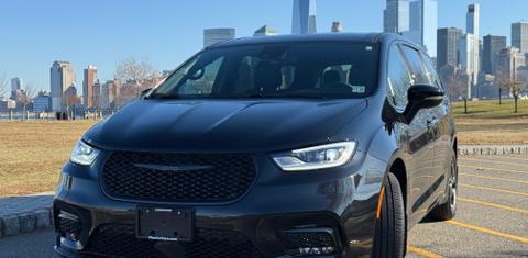 Chrysler Pacifica 2023