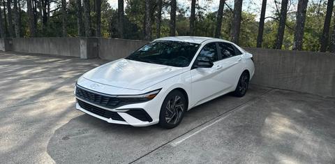 Hyundai Elantra 2025