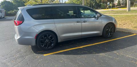 Chrysler Pacifica 2019