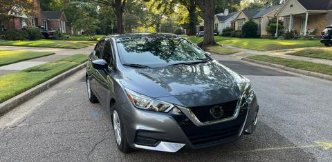 Nissan Versa 2020