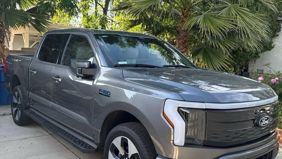 Ford F-150 Lightning 2024 in Hawthorne, CA