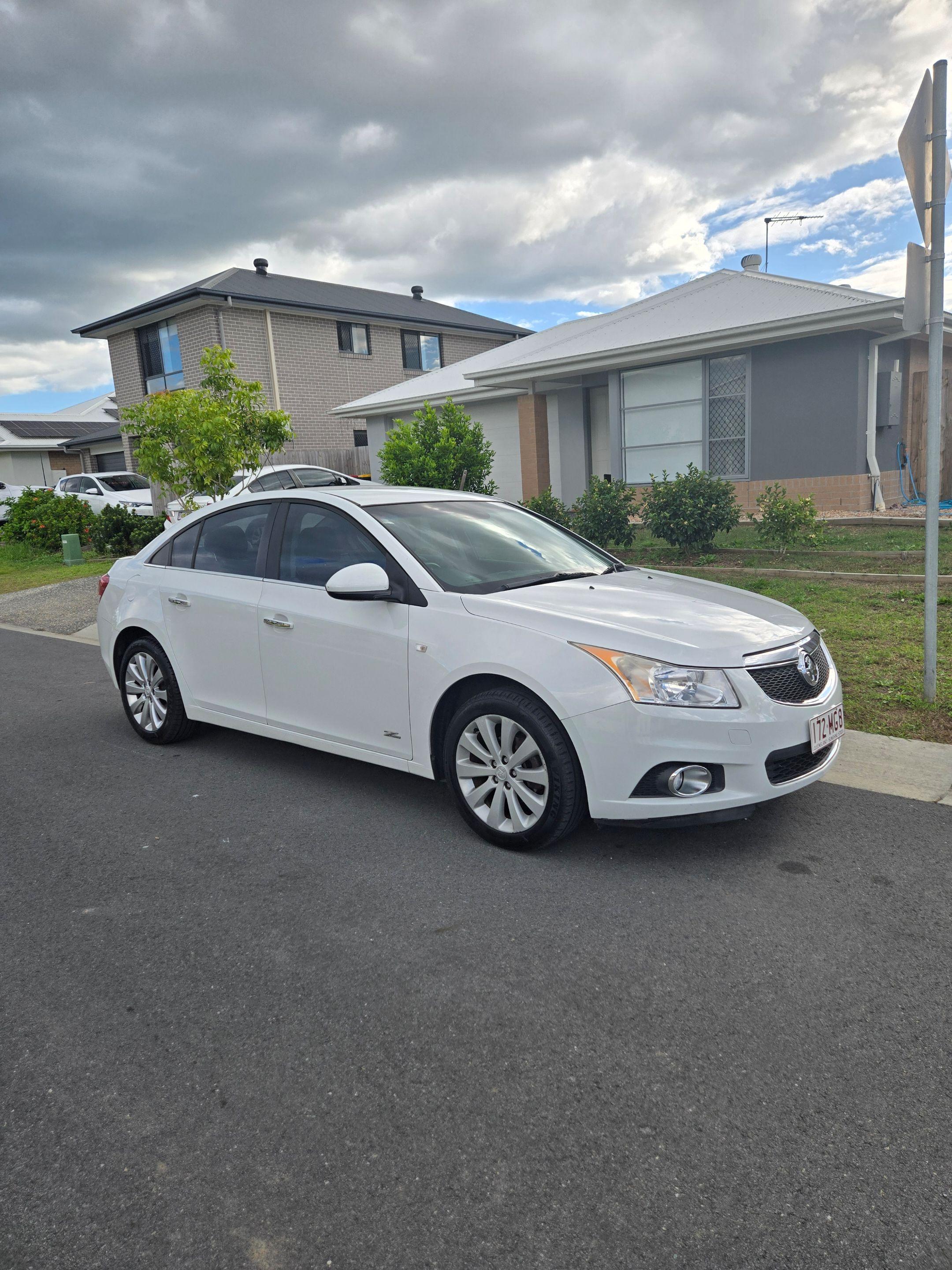 Holden CRUZE 2014 in Pimpama