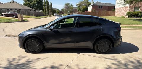 Tesla Model Y 2026