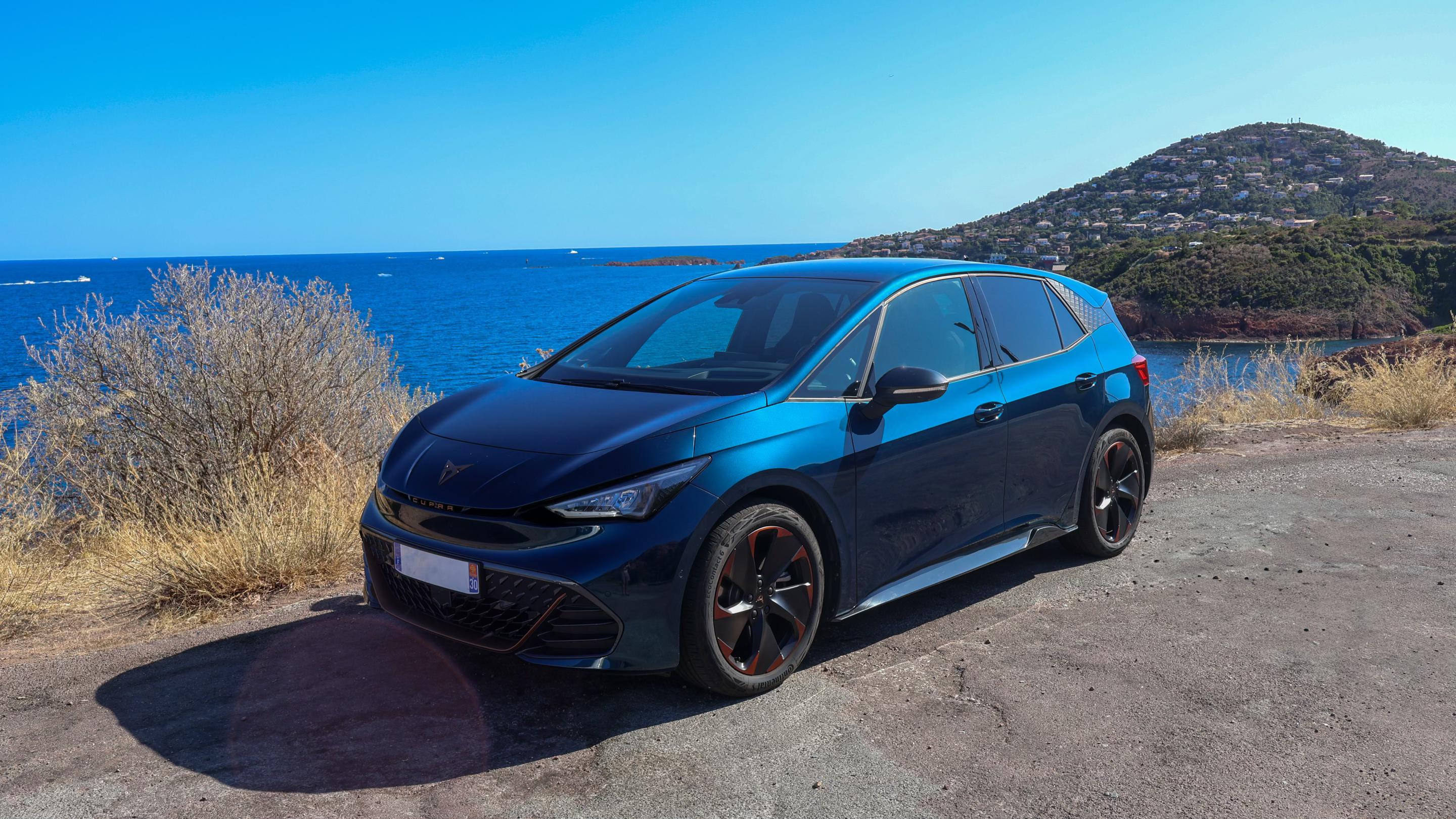 CUPRA BORN 2023 à Cannes