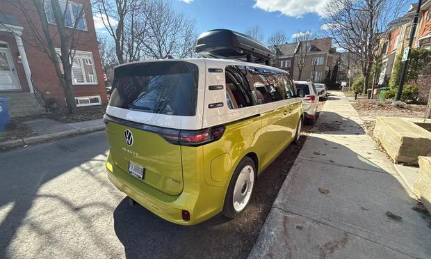 Volkswagen ID. Buzz 2025 rental in Montréal, QC by Felix | Turo