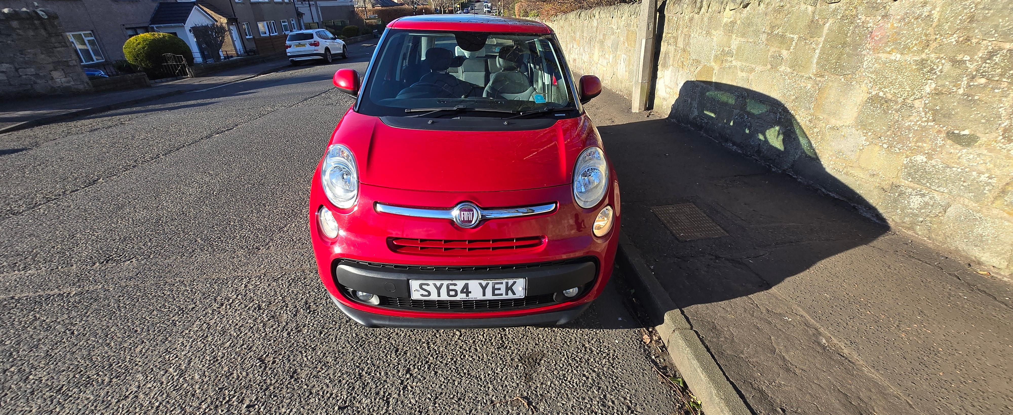 FIAT 500L 2015 in Edinburgh