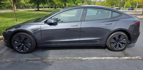 Tesla Model 3 2025