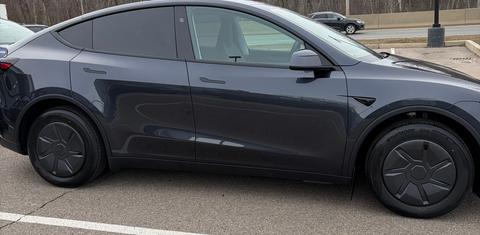 Tesla Model Y 2026