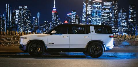 Rivian R1S 2022