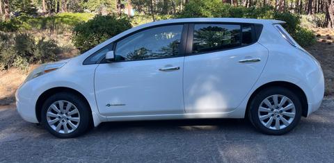 Nissan LEAF 2014