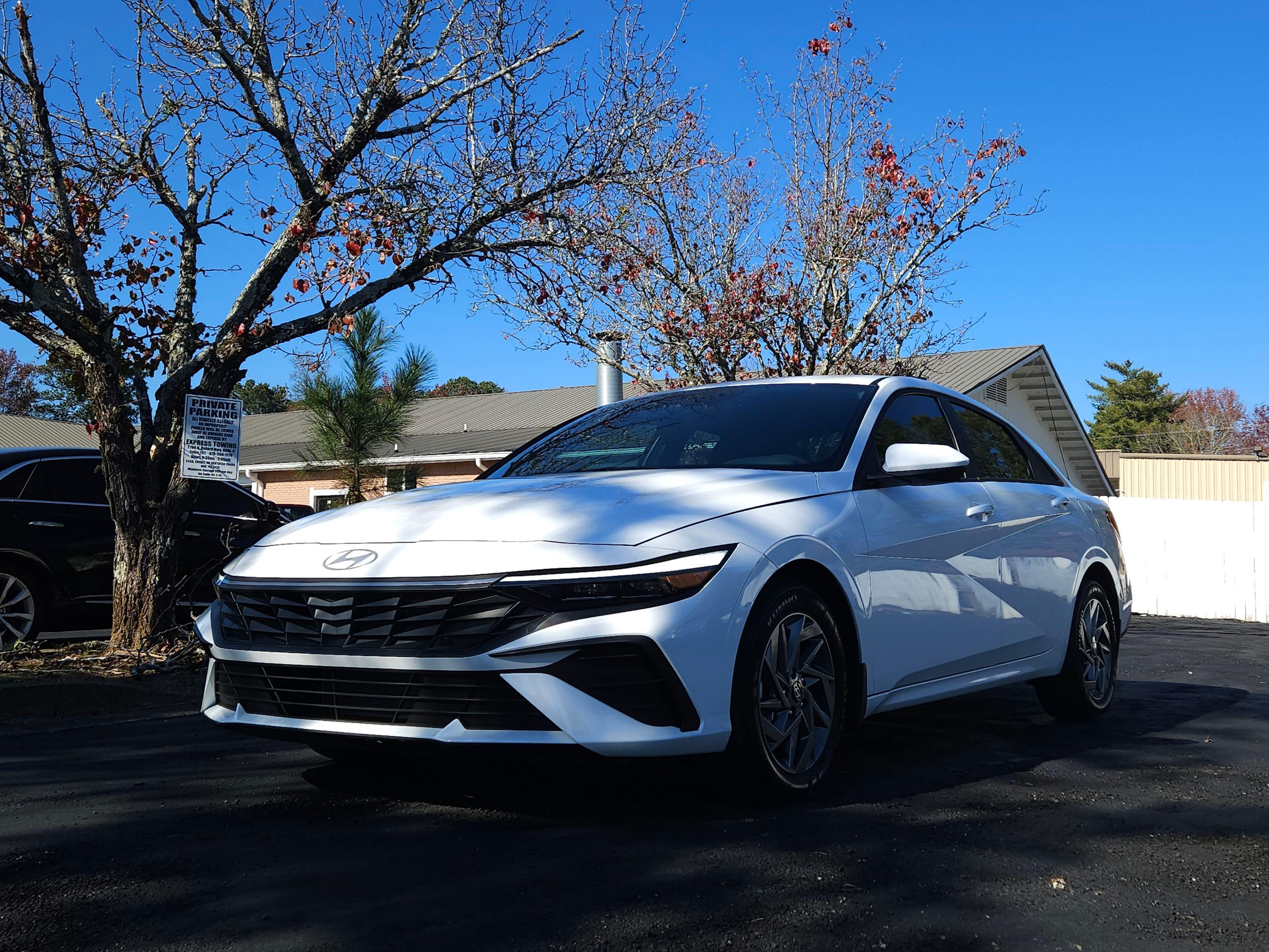 Hyundai Elantra 2024 in 